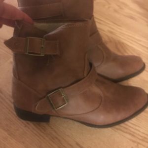Brown boots